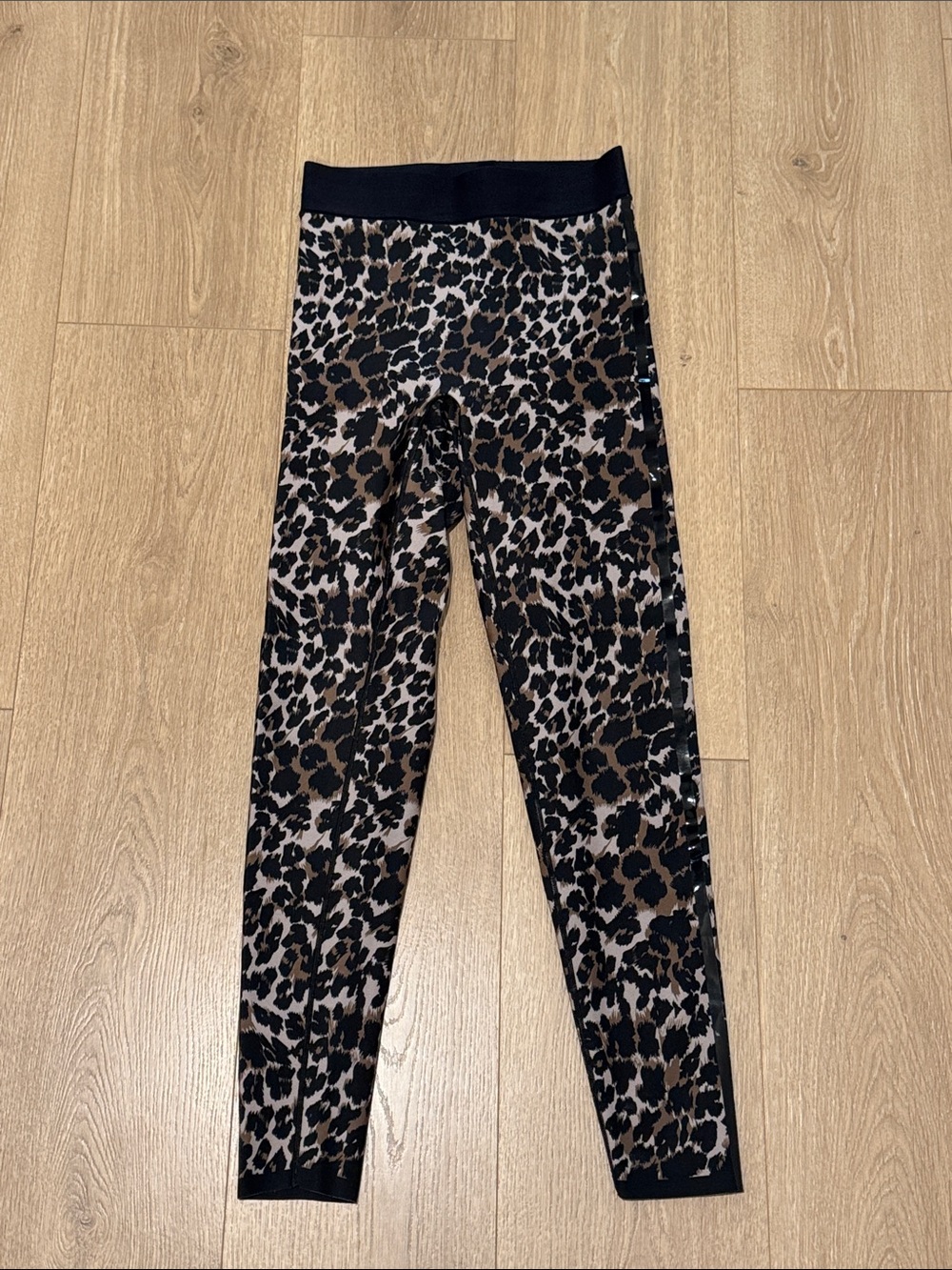 Ultracor Leopard Print Athletic Legging Small